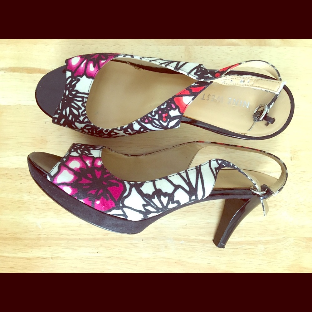 Low platform sandals